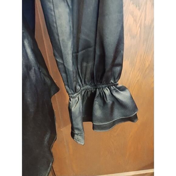 VINCE CAMUTO Womens Black Ruffled cuff Satin Formal Long Sleeve Faux Wrap Top XS - Picture 5 of 7
